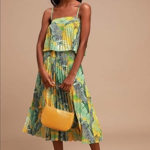 Two Piece Tropical Dress by Lulu’s